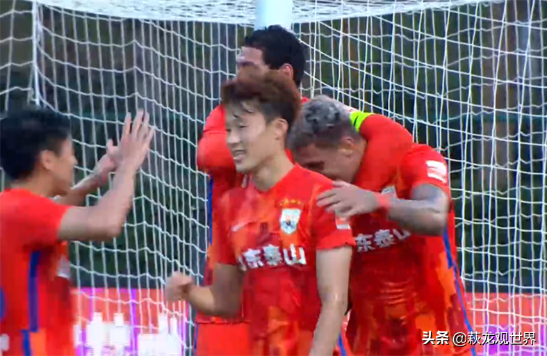 哪里有专业看足球直播的（CCTV5直播泰山VS广州城！CCTV5+直播榜首大战武汉三镇VS上海申花）