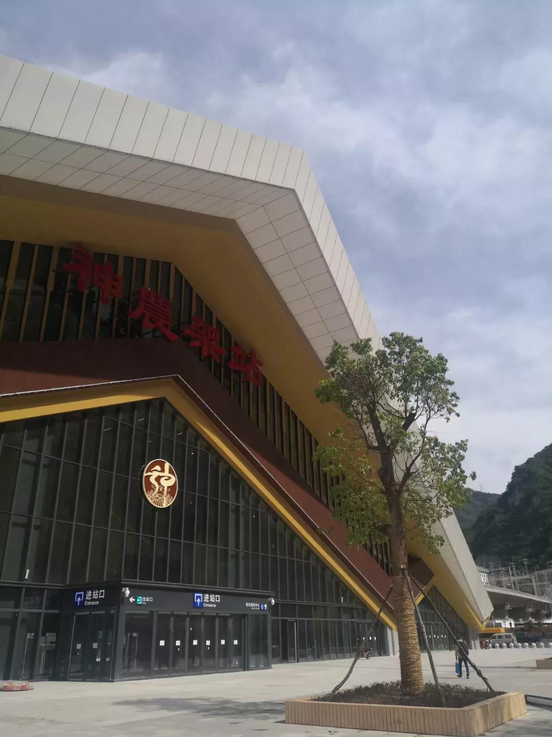 不老男神李亚鹏