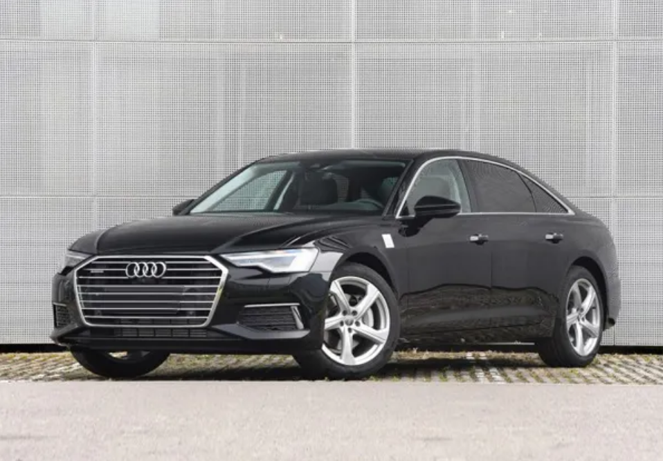 奥迪a6l历代车型（奥迪A6L的54年发展史，八次更新换代，收获一众车迷）