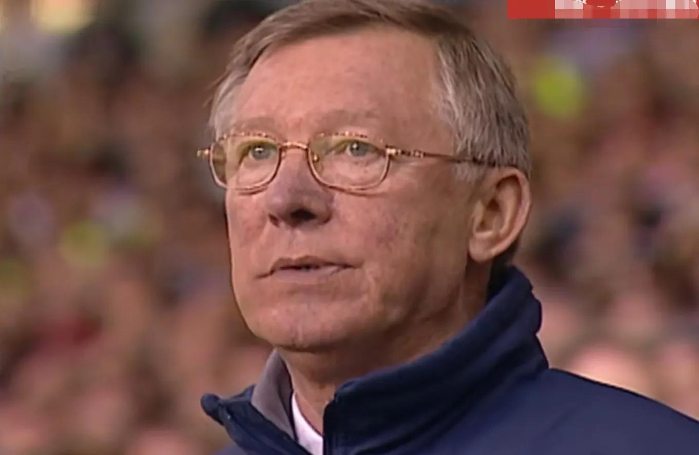 2002欧冠皇马曼联（20年前的这场欧冠比赛，或许改变了世界足坛未来十几年的格局）