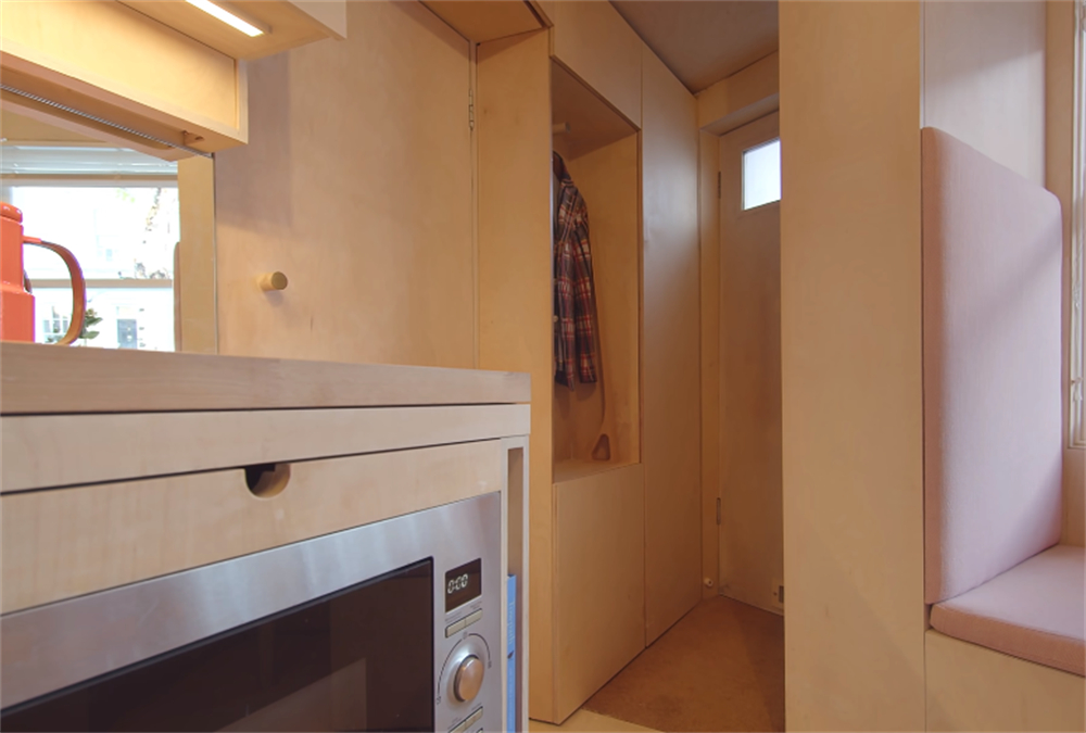 60岁老夫妻心态积极，买下13㎡“老破小”蜗居，改造成超舒适小家