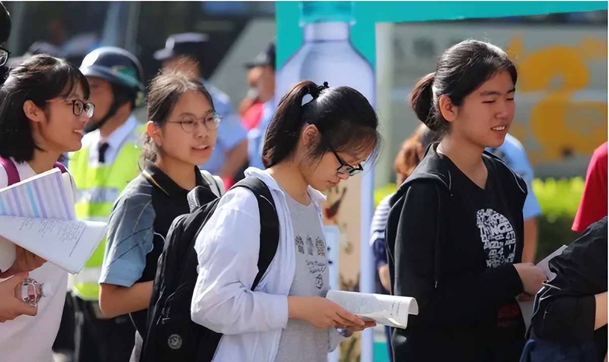 高考迎新变化，多所985高校宣布停招此类学生，提前做好心理准备