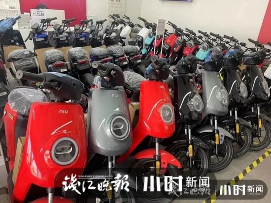 油价即将大变！95号汽油将进入9元时代！加四箱油能买一辆电动车