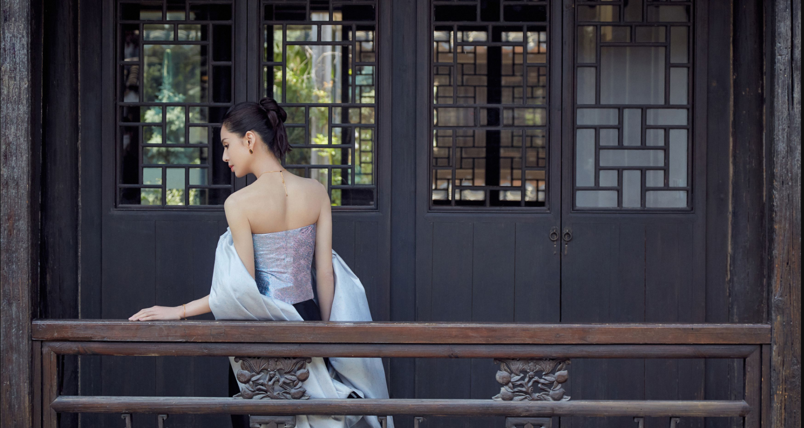 6位中年女星背影杀:年近半百仍似少女,胖一丝累赘,瘦一点没味