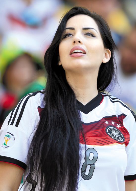 沙特日本韩国东道主卡塔尔世界杯遗珠国家女球迷意大利哥伦比亚越南