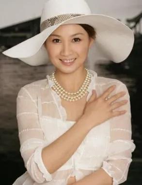 央视主持人蒋梅，10张精美的照片