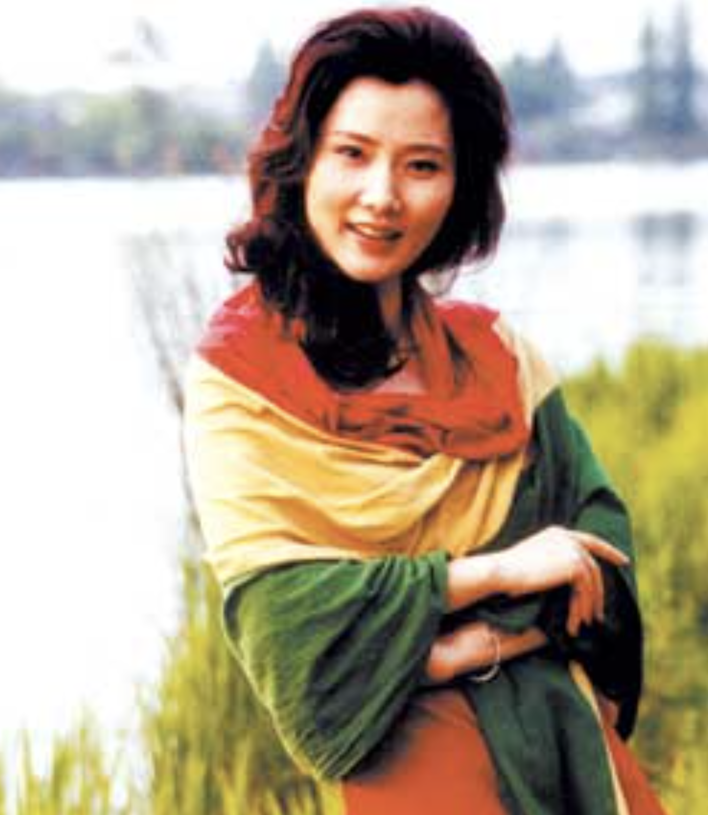 中国古典美人(8位好看的“中国式”天然美女，没整容没微调，颜值甩网红十条街)