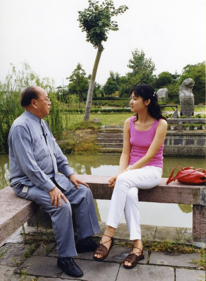 桑晨：因身高放弃跳舞，阴差阳错成为主持人，扎根央视28年