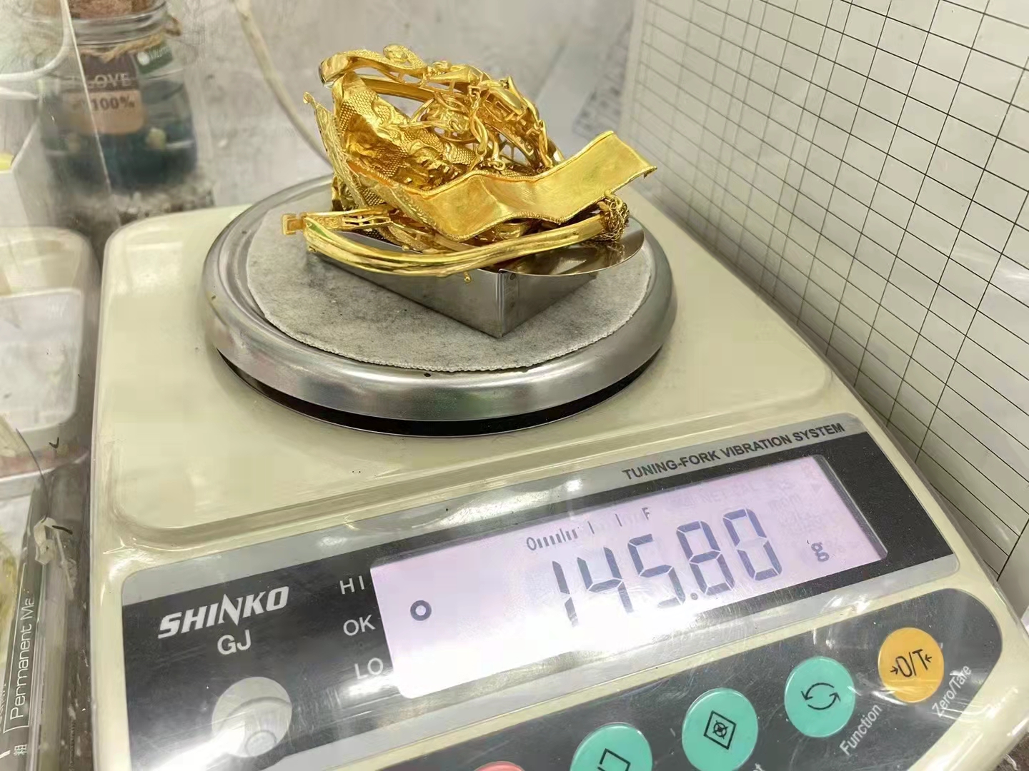 黄金首饰512一克，旧黄金首饰能卖多少钱一克？以旧换新合适吗？