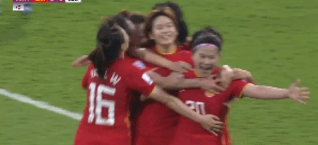 中国女足大逆转击败韩国队(赢了！中国女足补时绝杀，3-2大逆转韩国队，640万冠军奖金到手)