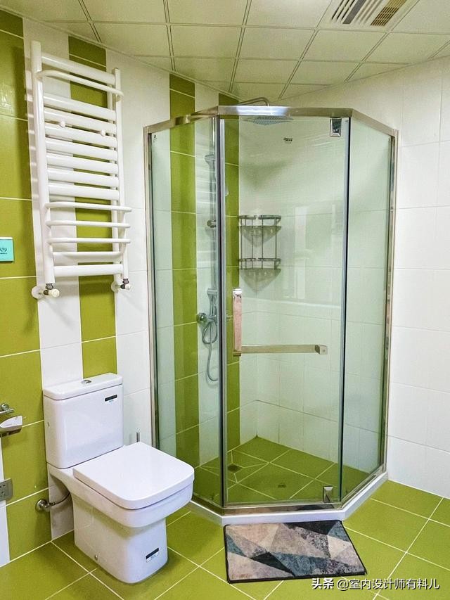 他家四层大别墅，500万豪华装修，客厅摆床、冰箱贴膜，处处踩坑