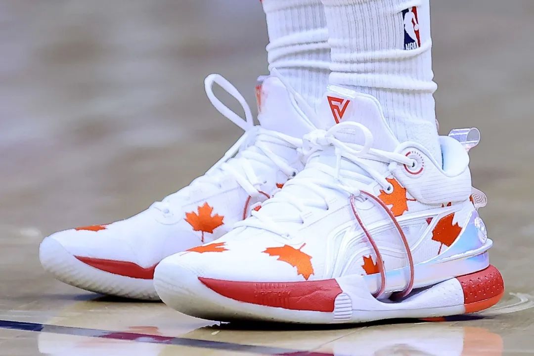 nba都有哪些突破球鞋(吉米巴特勒最爱上脚驭帅1342缓震科技篮球鞋?