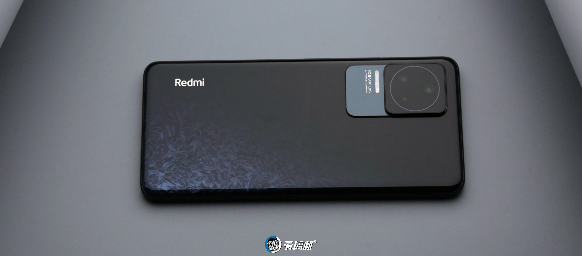 K50评测(平民机皇！Redmi K50评测：2399元的2K屏 天玑8100)