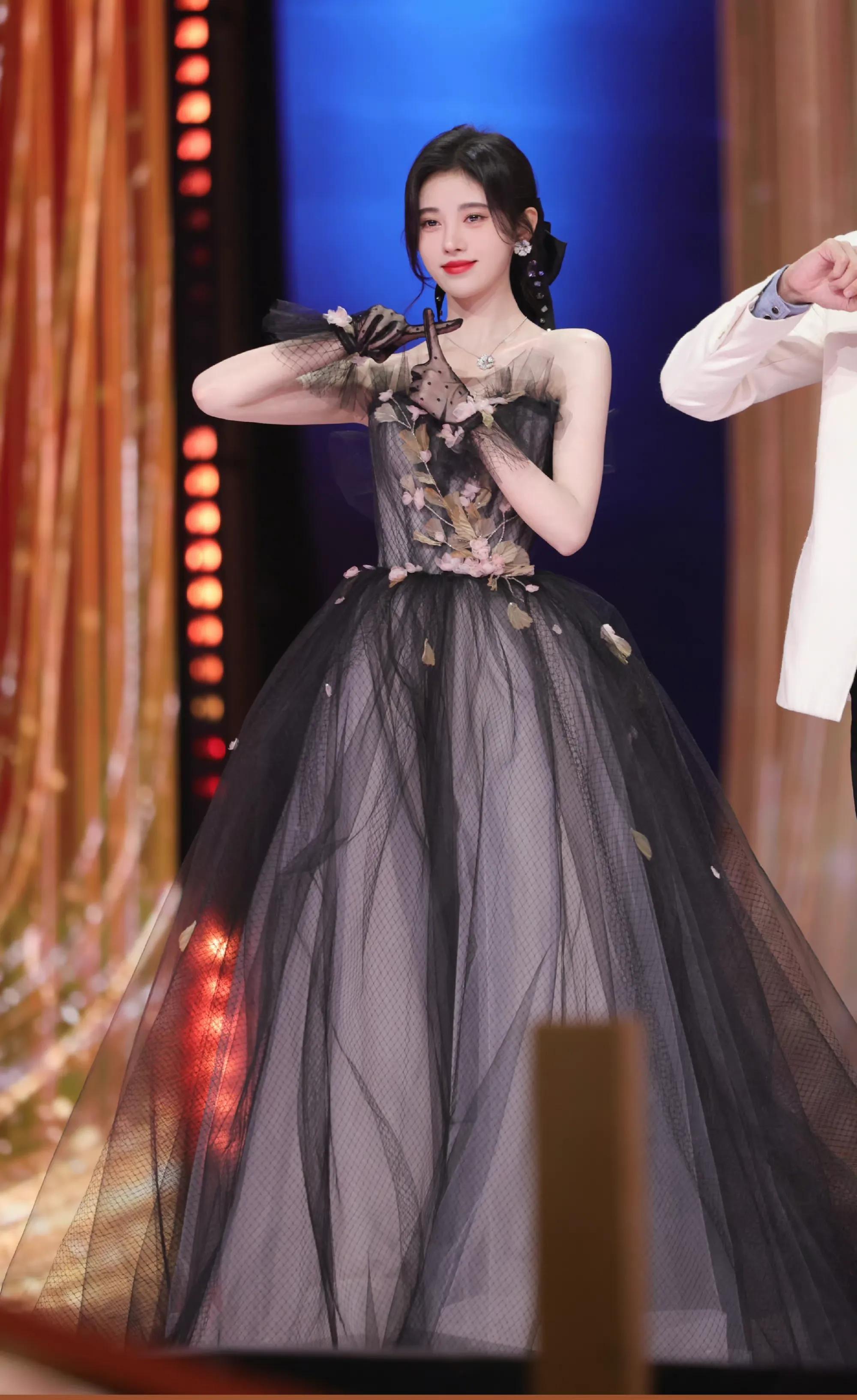 鞠婧祎出圈名场面