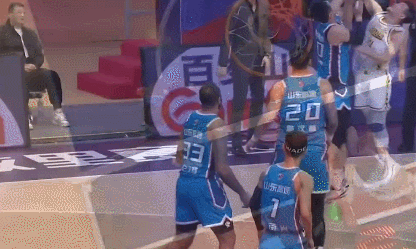 今年cba哪个队赢了（山东24分击溃广厦赢卡位战升至联盟第九 吉伦沃特30+6孙铭徽24+8）