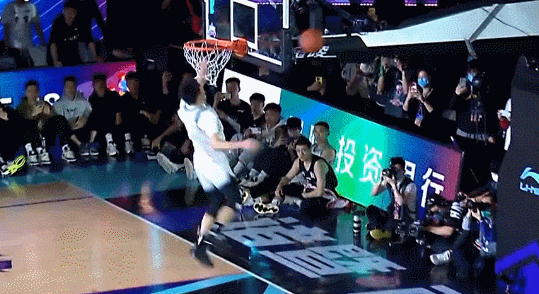 扣籃大賽什么時候開始（CBA全明星扣籃大賽-李添榮總分90分獲冠軍 李和旭兩輪扣籃皆失敗）