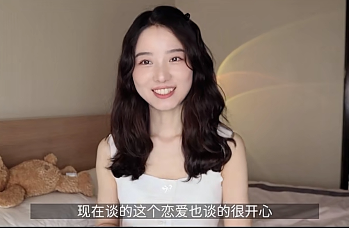 陆莹回避谈再婚，和赵亚楠恋爱很开心，没有剧本只录制一个月