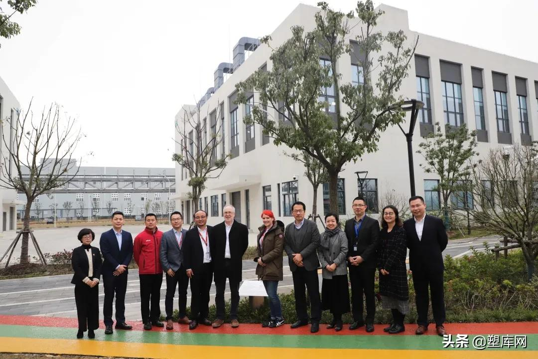 持久焕彩,朗盛助力INNOGREEN打造彩虹步道