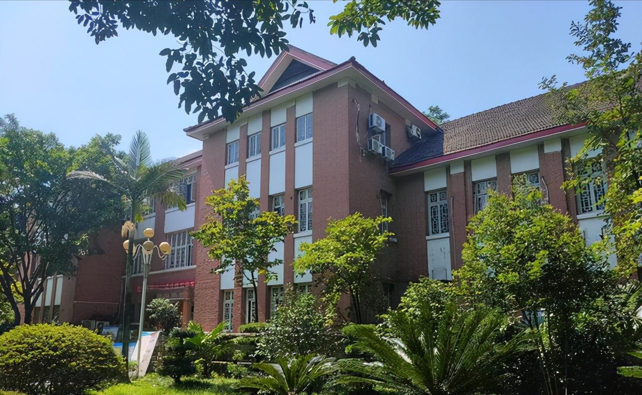 厉害！重庆大学一口气新增四位副校长，这回一流大学应该稳了吧？