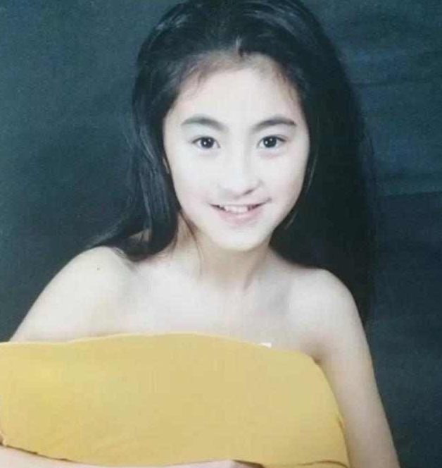 女星“生图”藏不住，颜值崩塌，戚薇躺枪，还不如早年漂亮，真惨