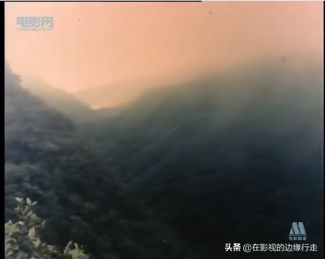 《神女峰的迷雾》——初看悬疑片，再看政治片，原来是个爱情片