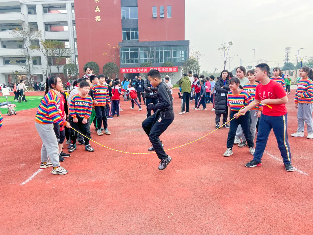 双华小学参加双流区第十六届学校体育集体项目运动会喜获佳绩