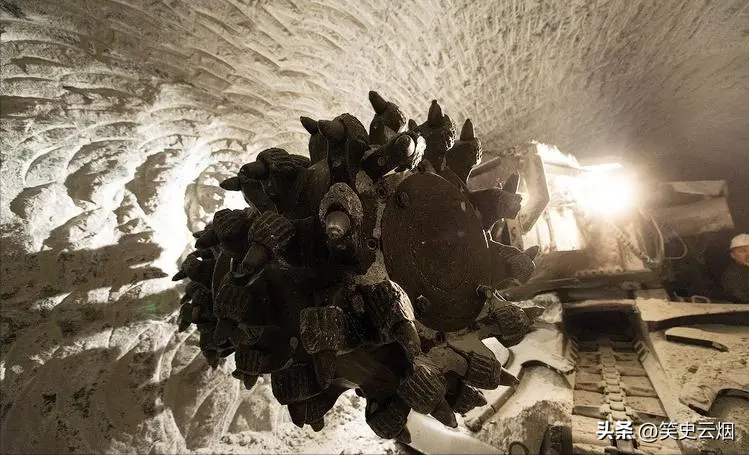 十六世纪加纳的钻石开采技术和文化传承