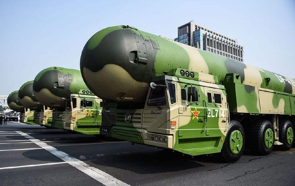 "东风--41"洲际弹道导弹的射程,已经达到了14000公里.