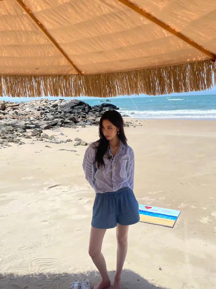 宋妍霏近期穿搭