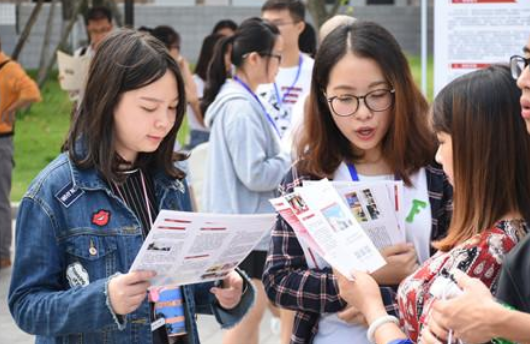 教育部传来消息，为方便学生报考将规范高校名称，家长：早该如此