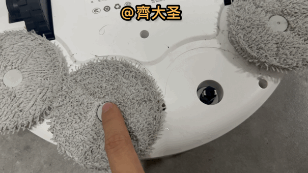 拖地哪家强？四款热销扫拖机器人实测（石头/云鲸/360/科沃斯）
