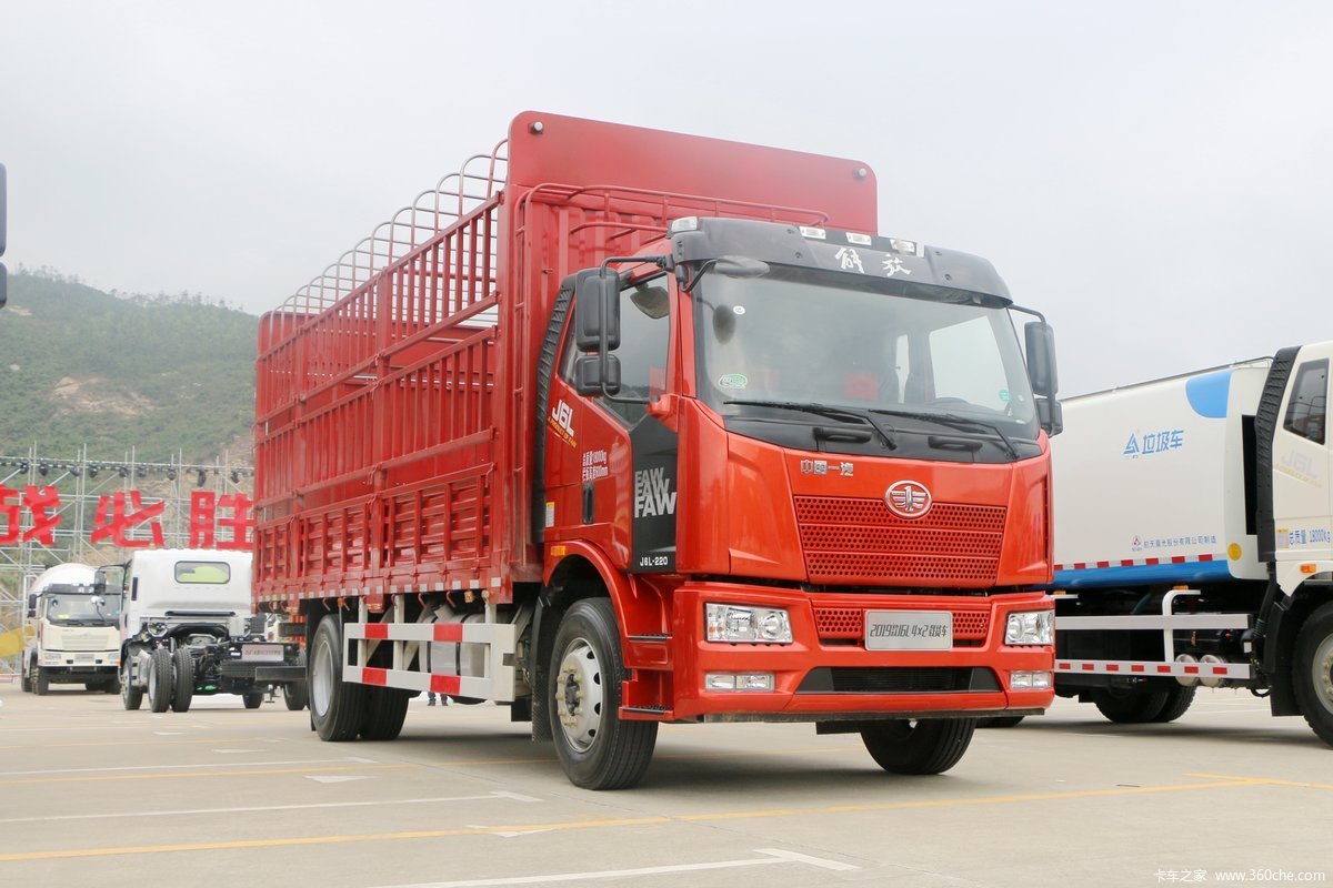 四缸机也有大马力,这4款6米8中卡你最喜欢谁?