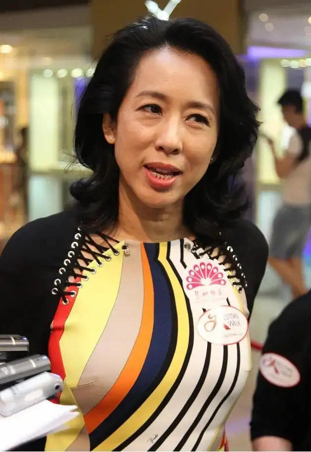 郭晶晶近况图片(霍启刚罕见晒近况!