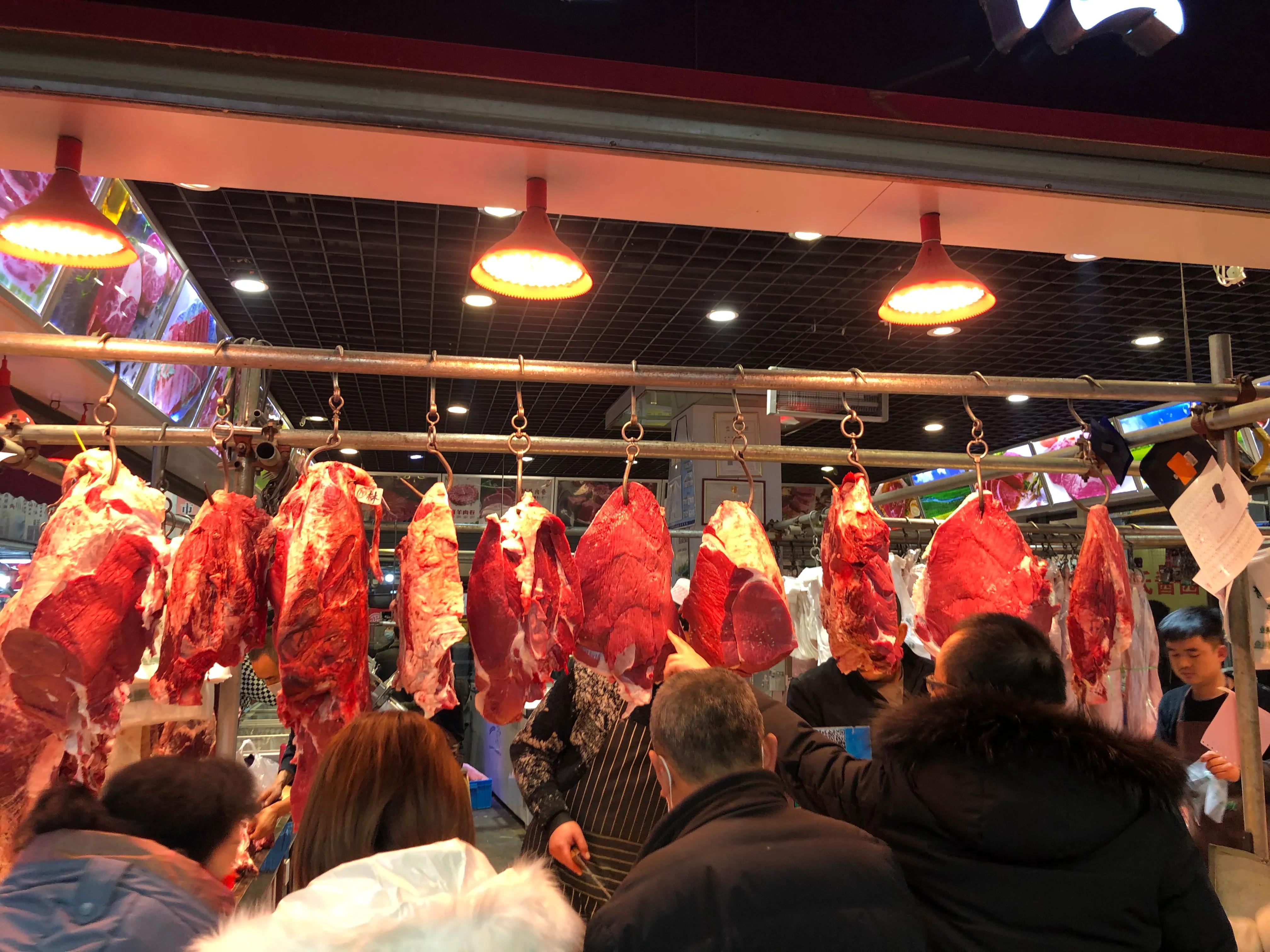 今日甘肃牛肉价格(2022年第一天兰州的牛羊肉价格是多少？)