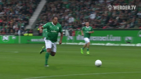 不莱梅埃尔顿资料（全是回忆！43岁老将的告别赛，太多熟悉面孔，40500球迷赶来见证）