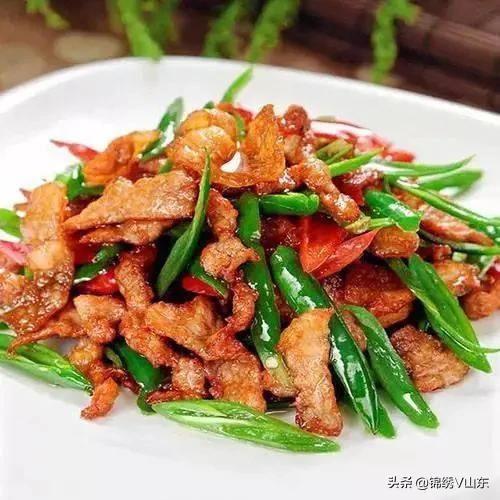 年夜饭12道硬菜，用料制作简单，寓意虎年万事如意，美味又好吃