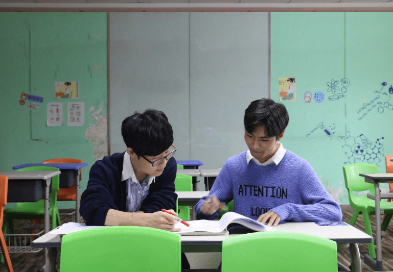 高考后才知道，高中生“补课”和“不补课”，差别一目了然