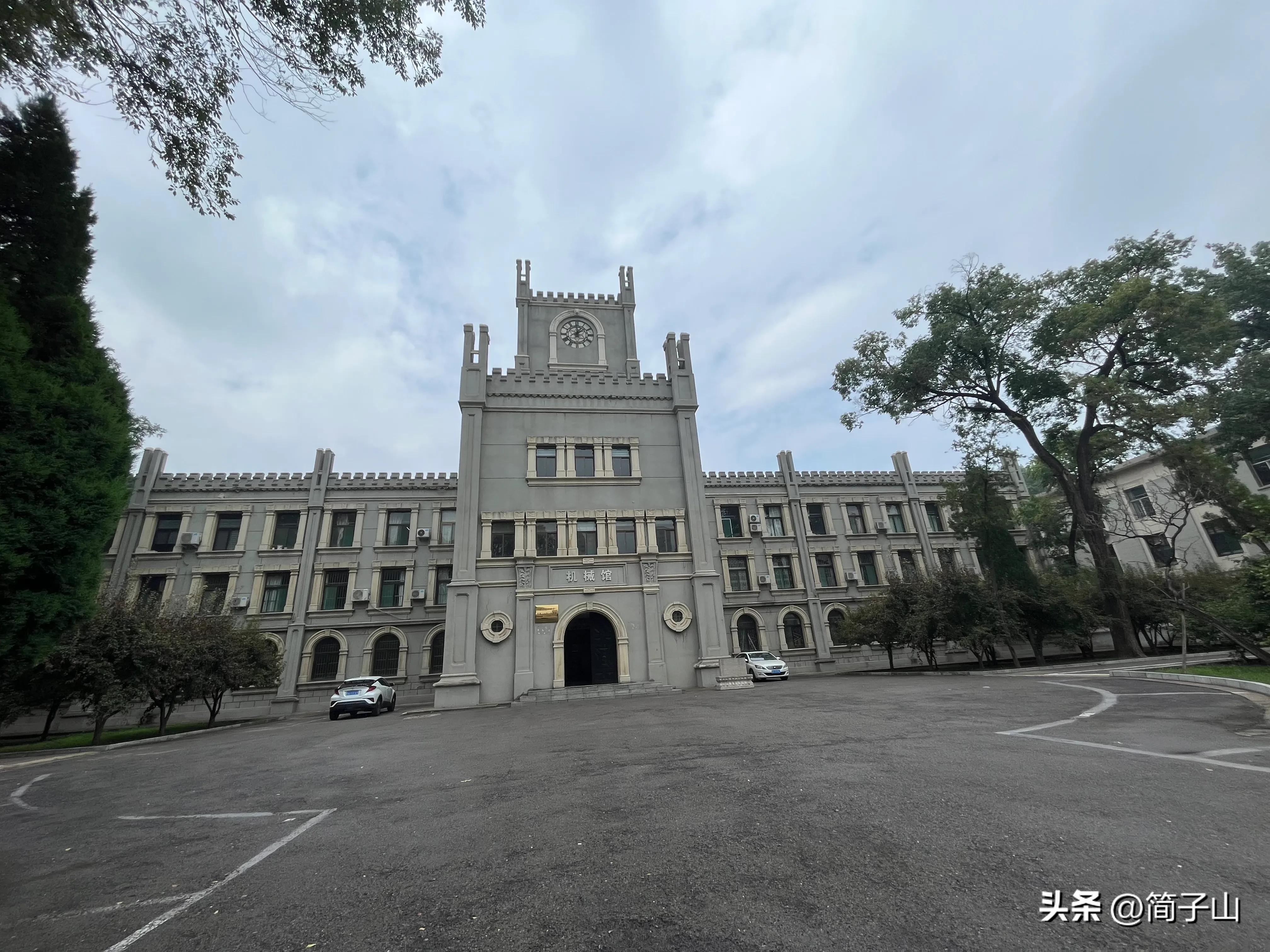 太原理工大学老校区图片