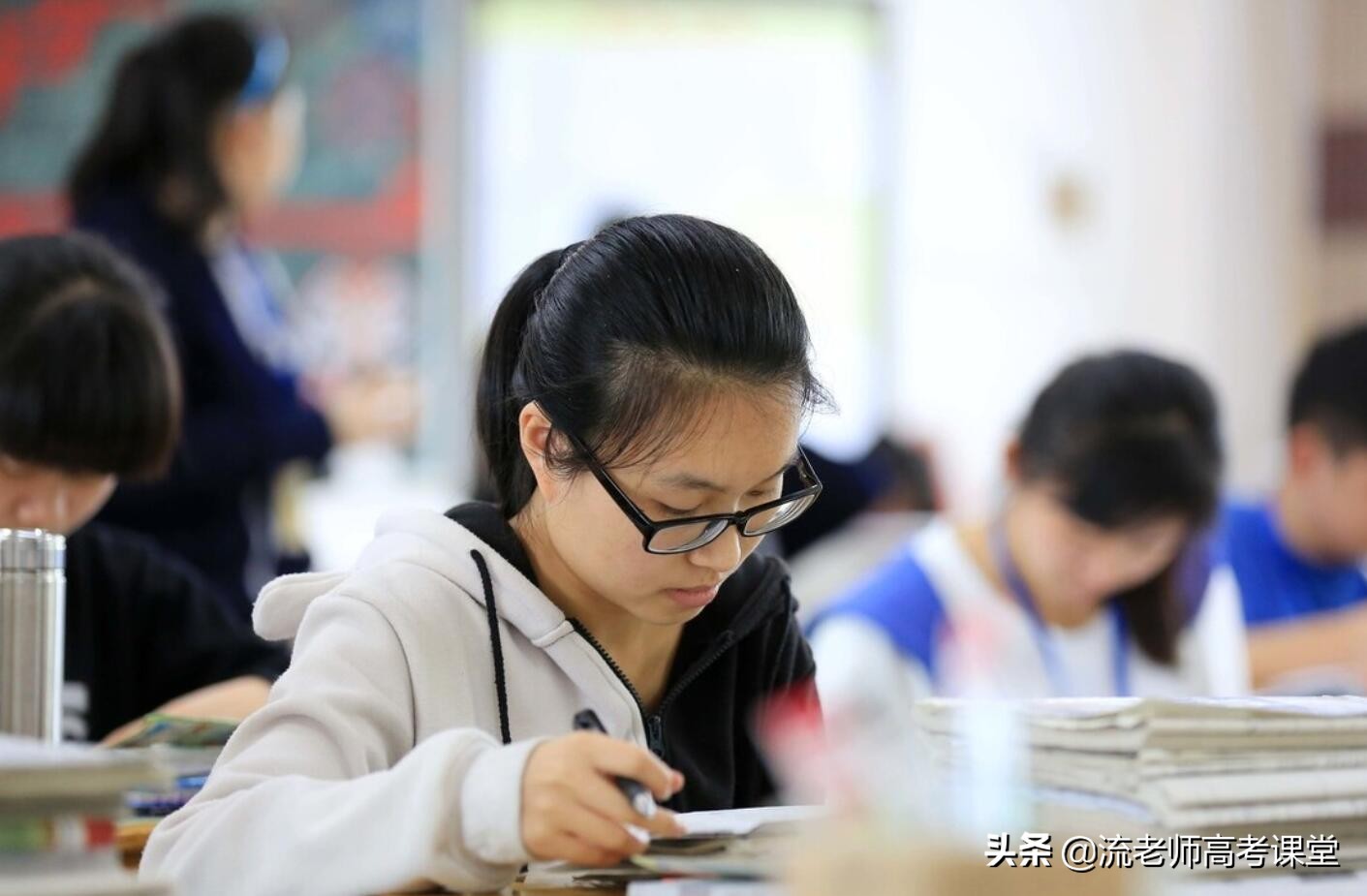 高一期中考试，物理70分，历史85分，新高考选文科好还是理科好？