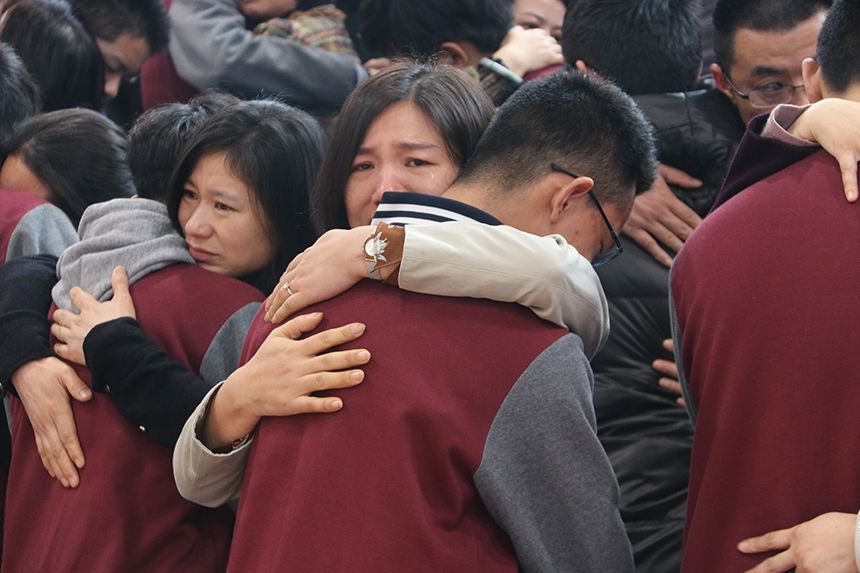 2015年，江苏女工意外收到1530万元的转账，来自15年前收养的孤儿