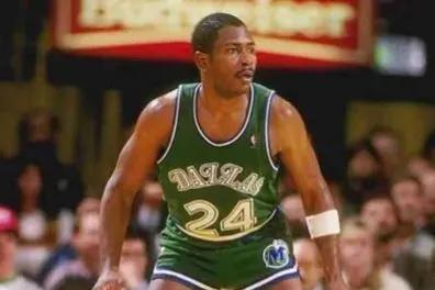 nba历史最佳小前锋（美媒评NBA每支球队队史最伟大的小前锋，谁被高估或者低估了）