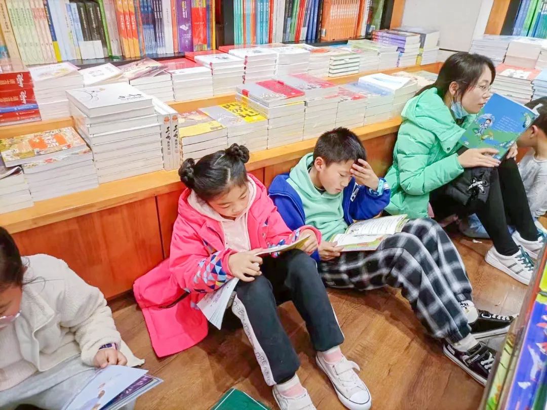 双流区双华小学丨腹有诗书气自华，最是书香能致远