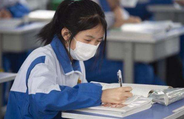 考上985、211大学有多不容易？班主任给出答案，底层父母很心酸