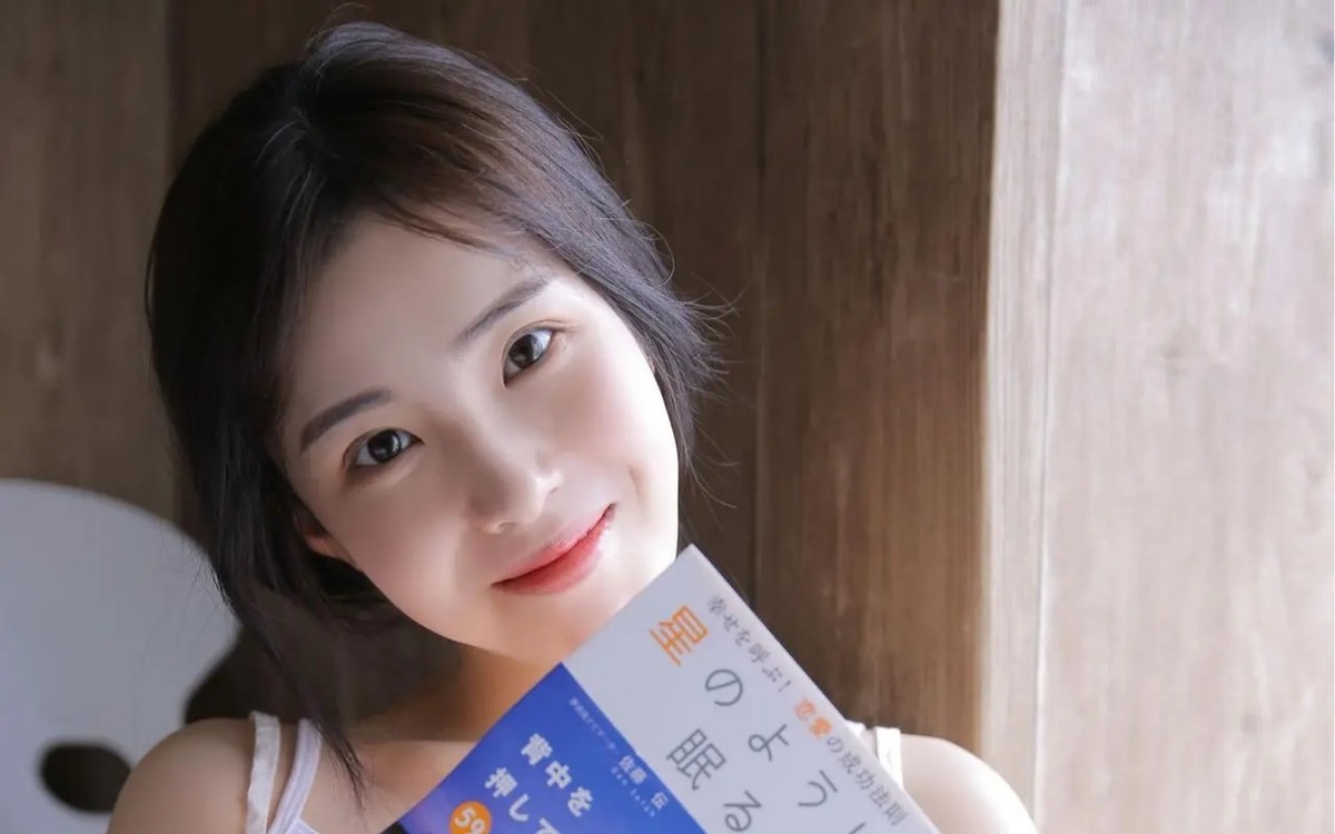 大学生照片女生生活照（大学美女太会拍照了）