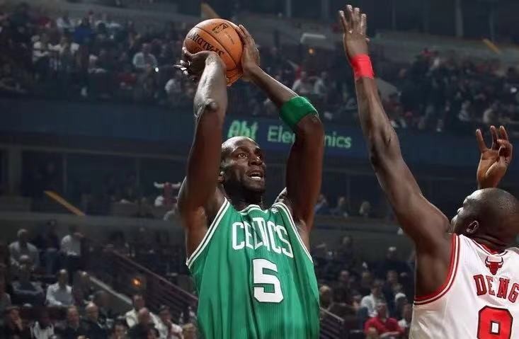 nba有哪些顶级球星（顶级结合！盘点NBA技术最好的十大球星：见缝插针是最佳选择）