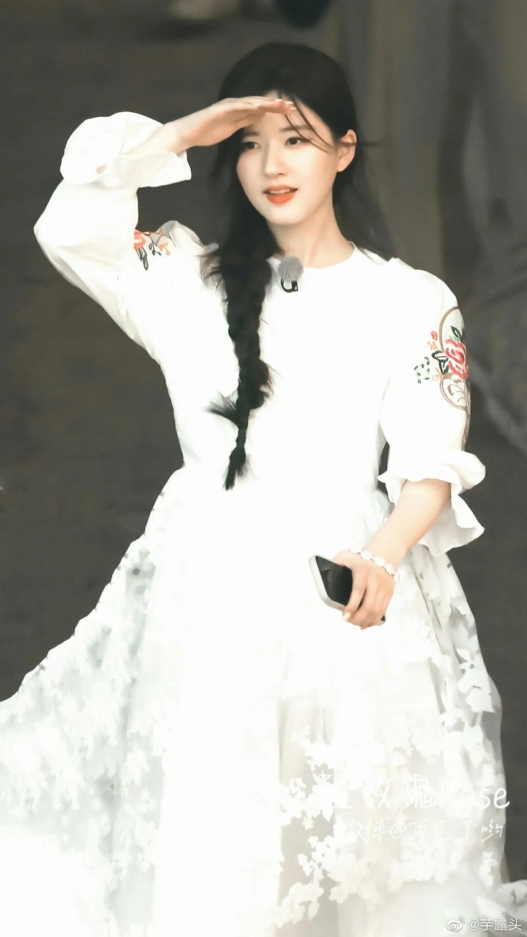 赵露思，人间小天使——奔跑吧录制