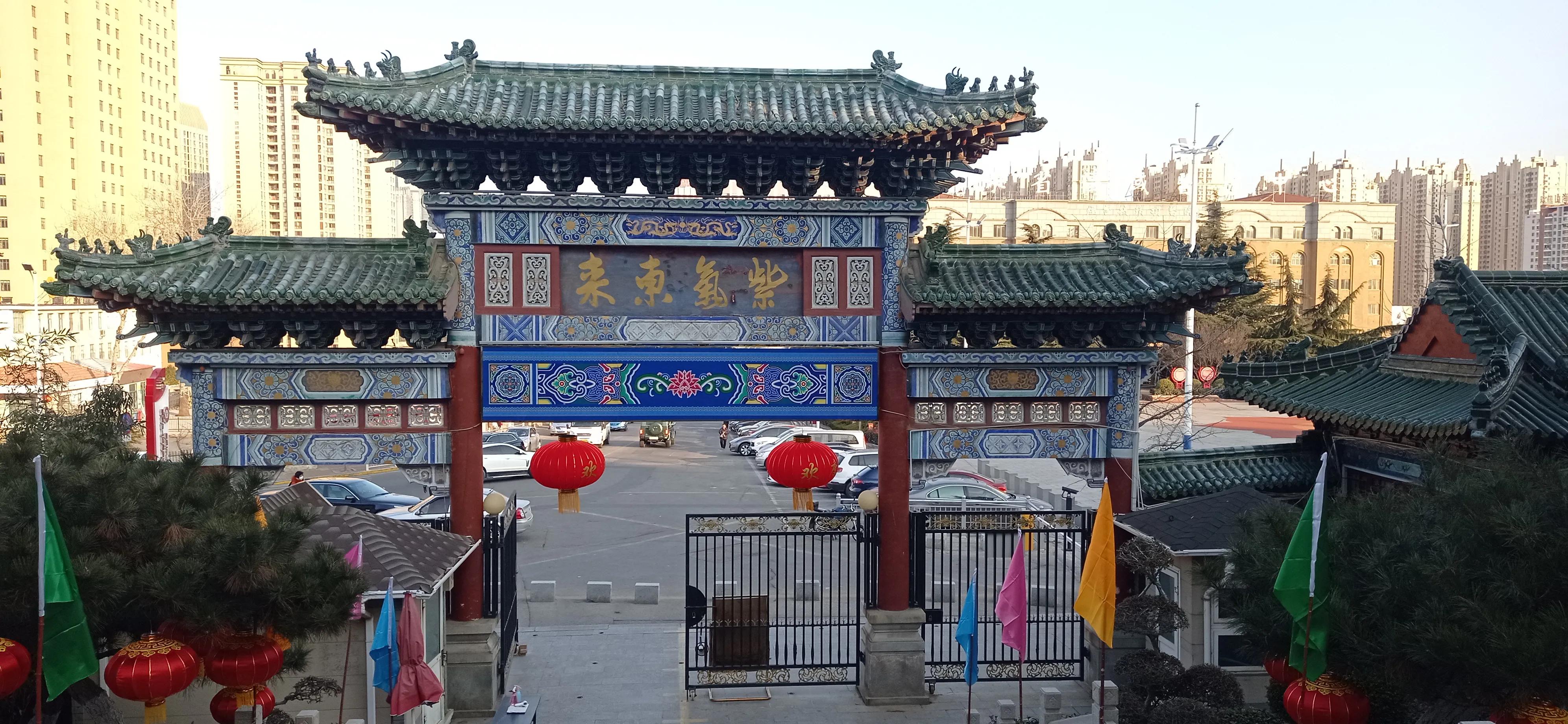 春天，去烟台蓬莱阁等十一大旅游景点会让你留恋往返，目不暇接