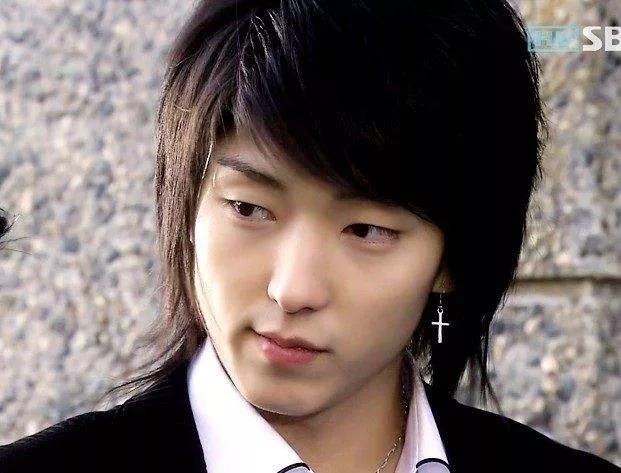 韩国男星李准基