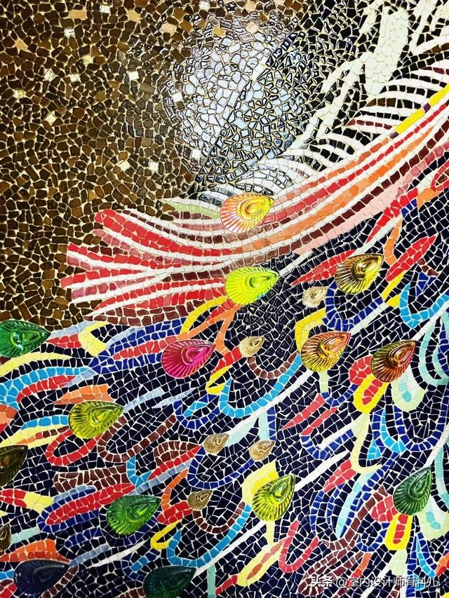 他家四层大别墅，500万豪华装修，客厅摆床、冰箱贴膜，处处踩坑