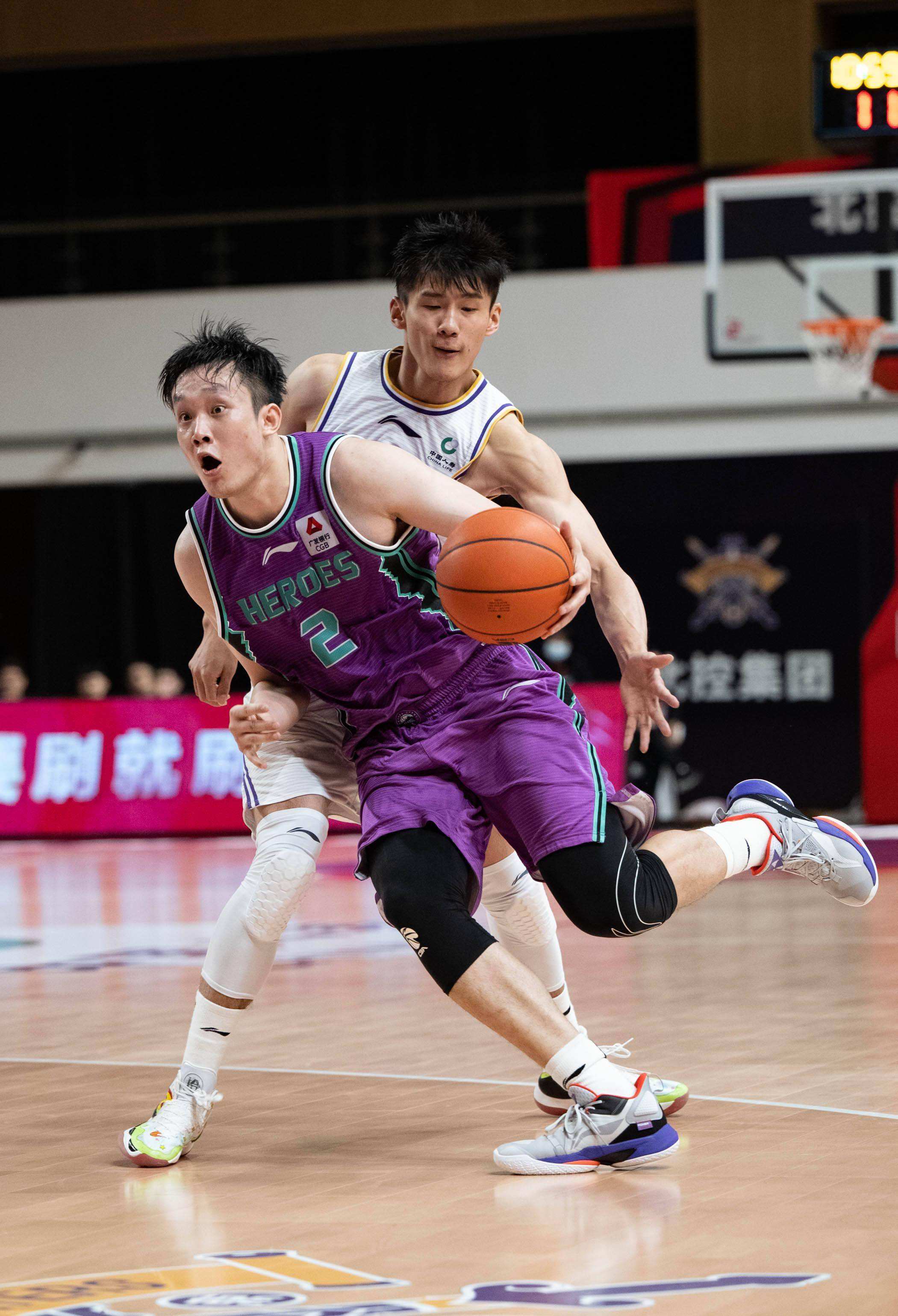 nba中哪些球员有髌腱炎（从此你我皆为过往！但，四字外援那颗倔强的心没有死）